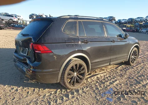 2021 Volkswagen Tiguan 2.0T Se/2.0T Se R-Line Black/2.0T Sel z USA, uszkodzony, nr VIN 3VV3B7AX7MM057635